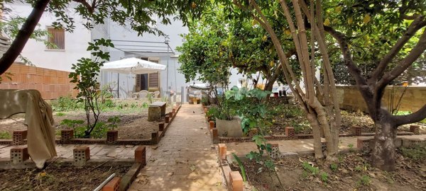 casa indipendente in vendita a Partanna