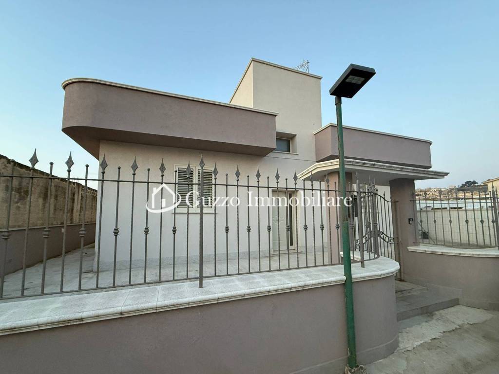 casa indipendente in vendita a Partanna