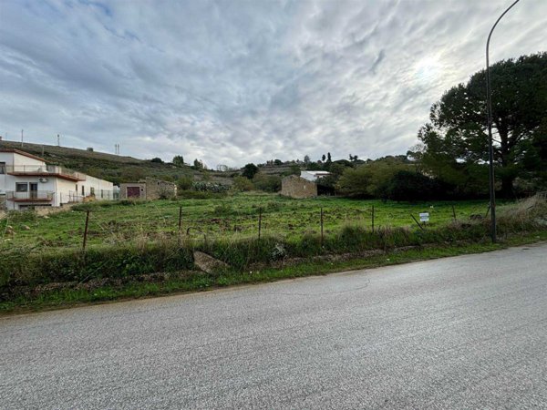 terreno edificabile in vendita a Partanna
