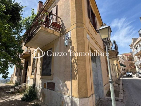 casa indipendente in vendita a Partanna