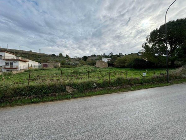 terreno edificabile in vendita a Partanna