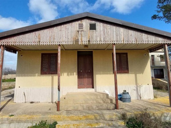 casa indipendente in vendita a Partanna