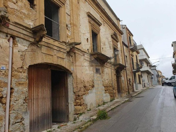 casa indipendente in vendita a Partanna in zona Camarro