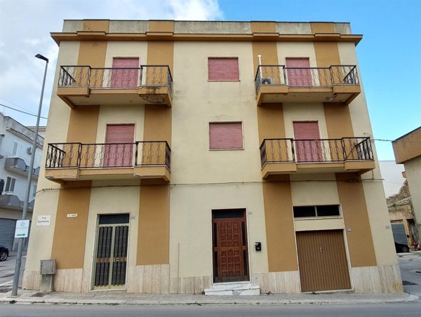 appartamento in vendita a Partanna in zona Camarro