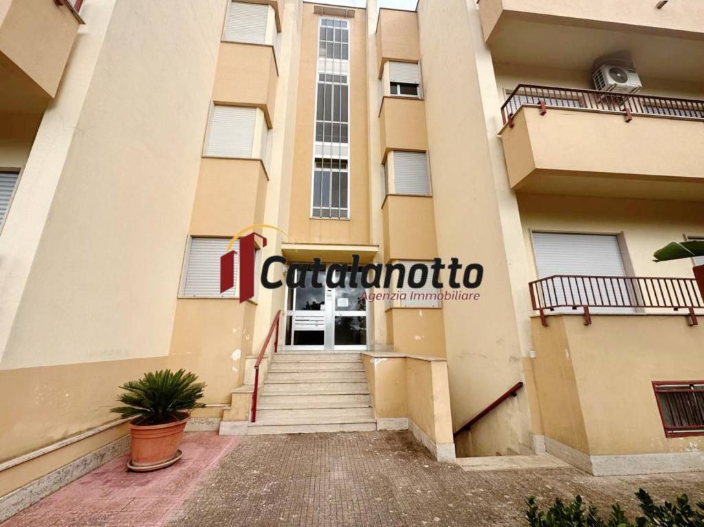 appartamento in vendita a Partanna in zona Camarro