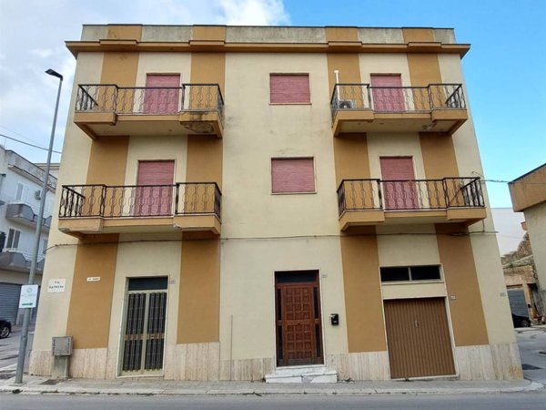 appartamento in vendita a Partanna in zona Camarro