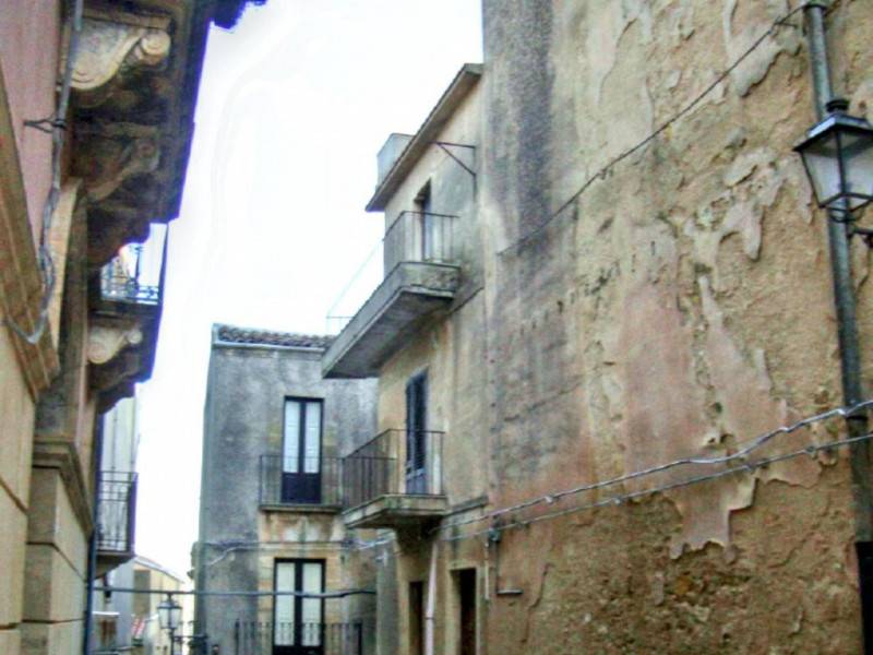 intera palazzina in vendita a Salemi