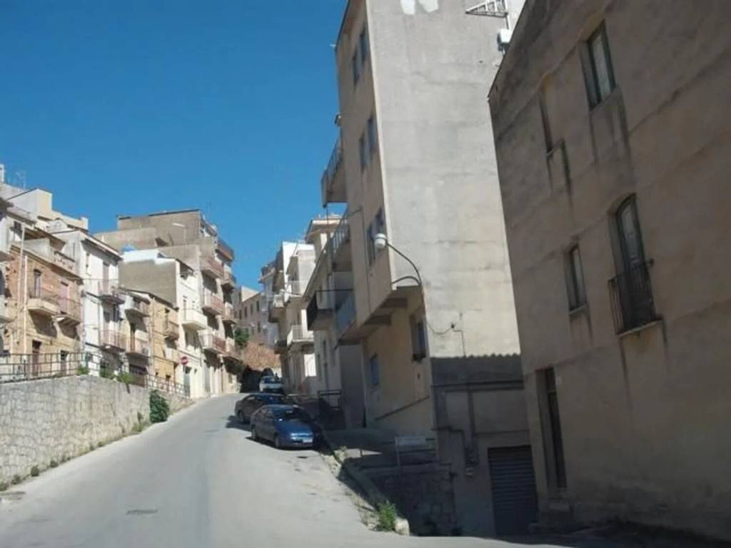 locale di sgombero in vendita a Salemi