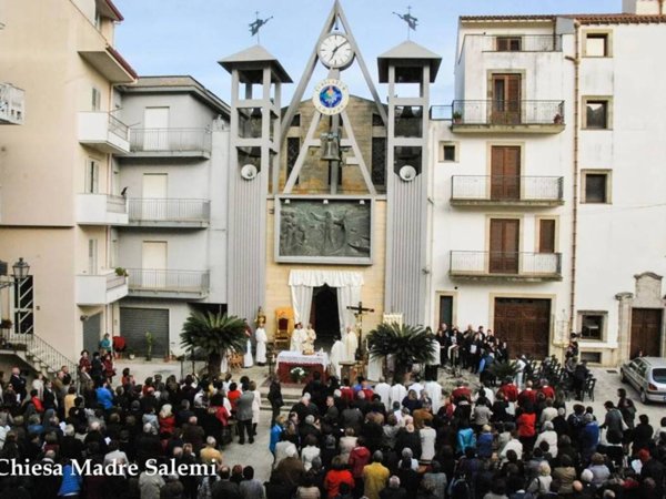 esavano in vendita a Salemi