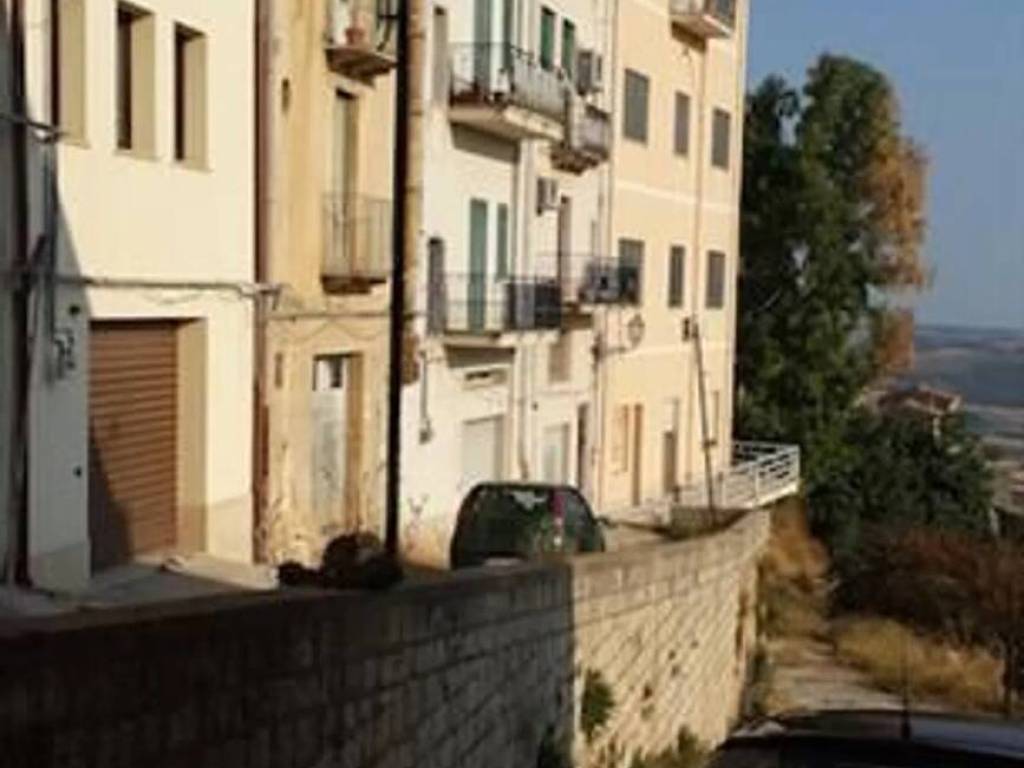 locale di sgombero in vendita a Salemi