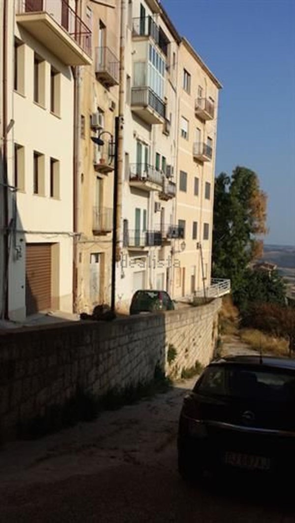 locale di sgombero in vendita a Salemi