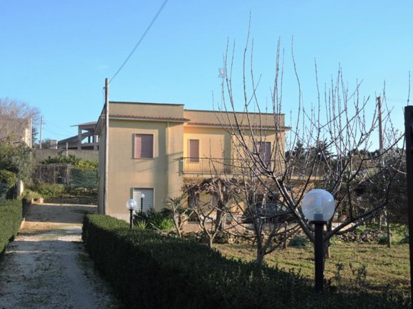 casa indipendente in vendita a Salemi in zona Ulmi