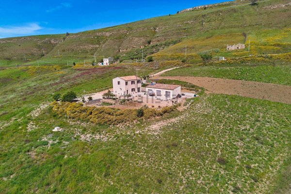 casa indipendente in vendita a Salemi