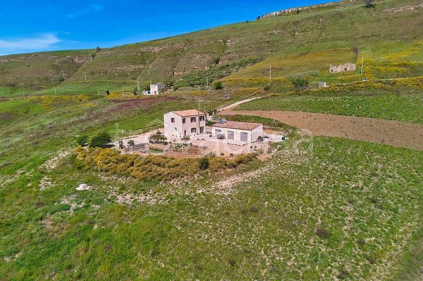 casa indipendente in vendita a Salemi