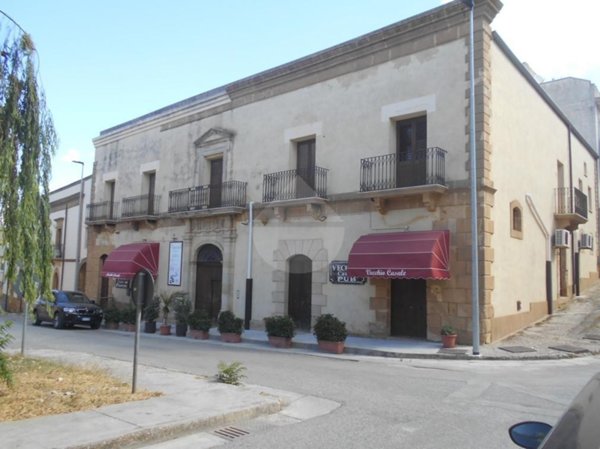 locale commerciale in vendita a Santa Ninfa