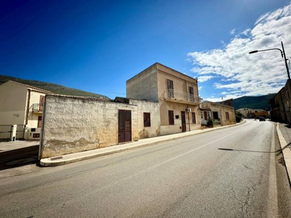 casa indipendente in vendita a San Vito Lo Capo in zona Castelluzzo