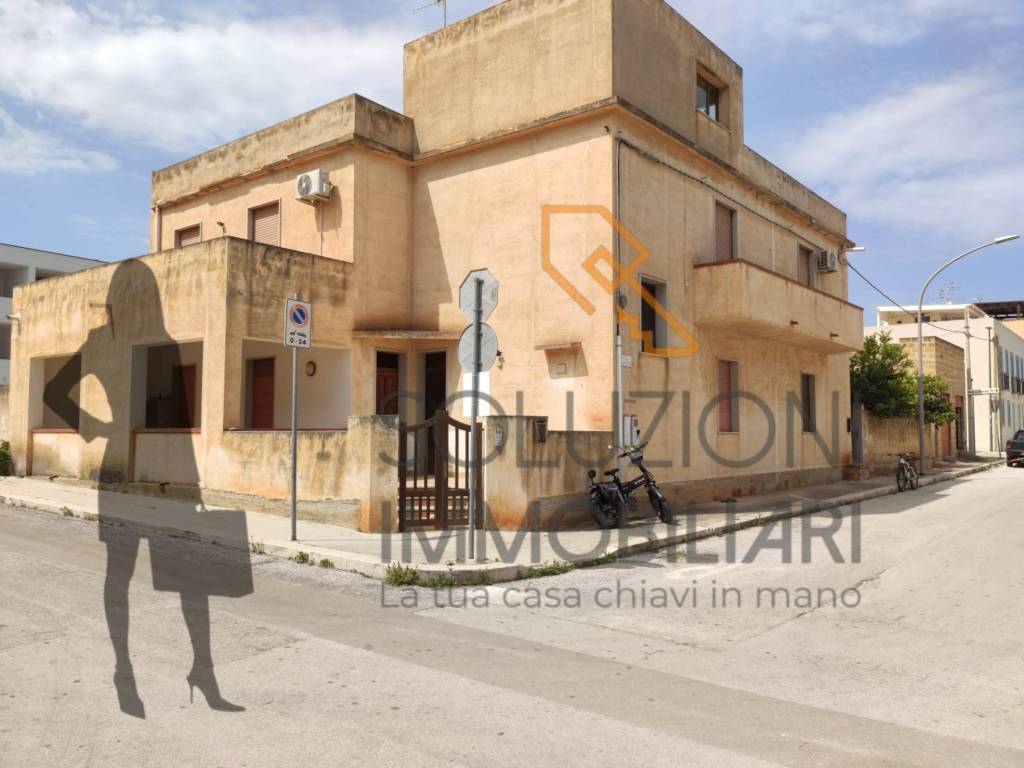 intera palazzina in vendita a San Vito Lo Capo