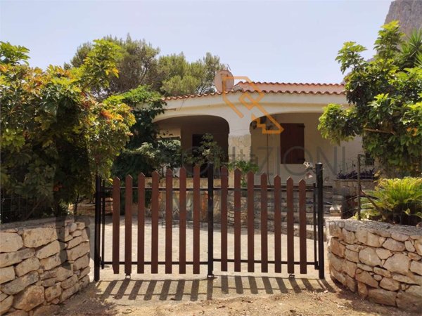 casa indipendente in vendita a San Vito Lo Capo