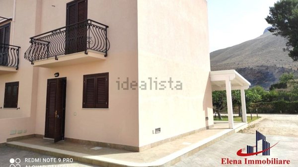 pentavano in vendita a San Vito Lo Capo in zona Castelluzzo