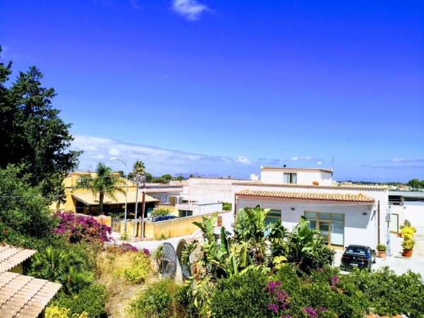 casa semindipendente in vendita a Trapani