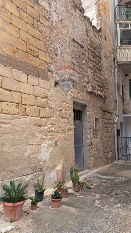 casa indipendente in vendita a Trapani in zona Città Antica
