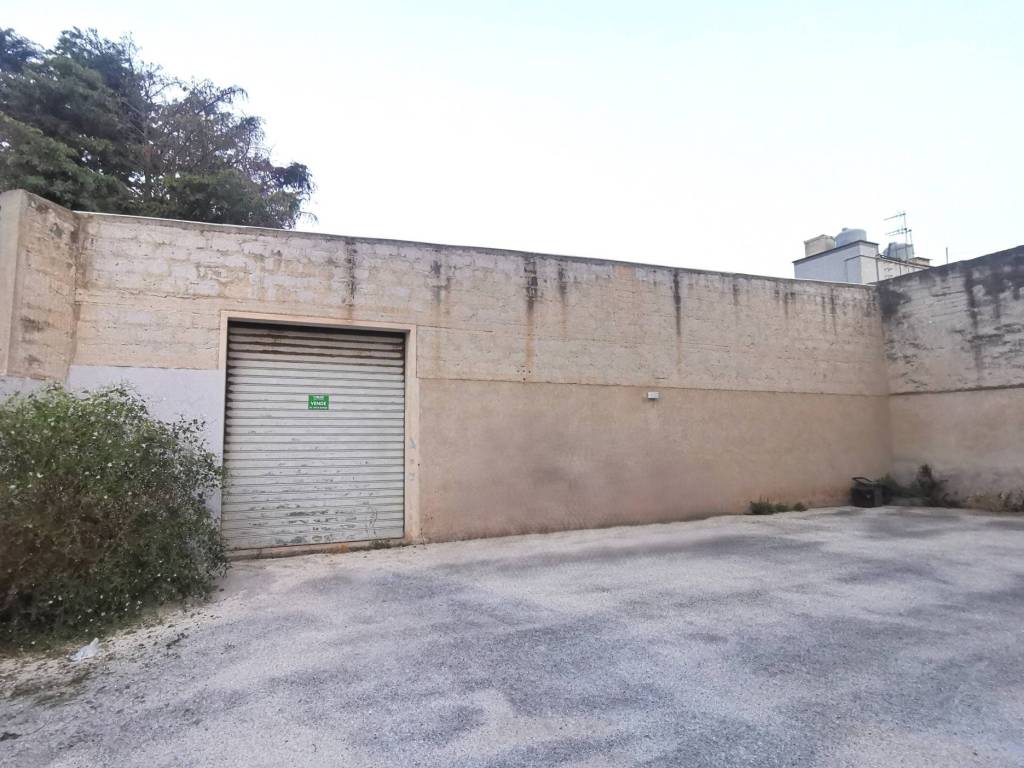 locale commerciale in vendita a Trapani