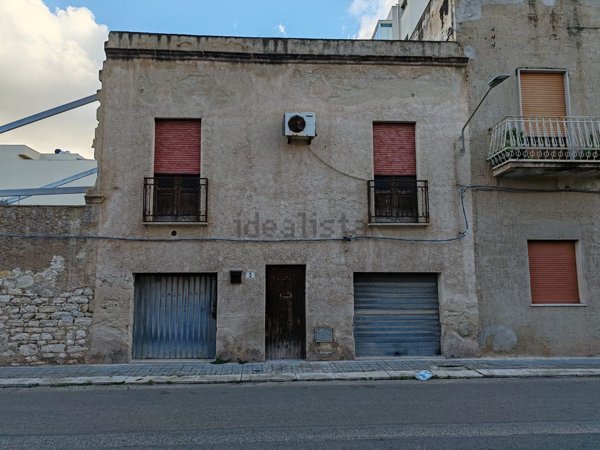 casa indipendente in vendita a Trapani