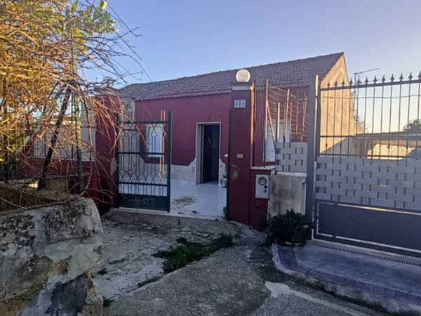 casa indipendente in vendita a Trapani in zona Fulgatore