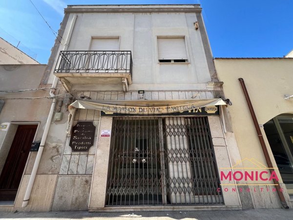 locale commerciale in vendita a Trapani