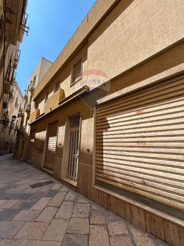 casa indipendente in vendita a Trapani in zona Città Antica