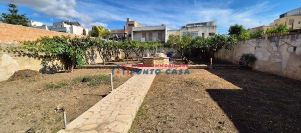 casa indipendente in vendita a Trapani