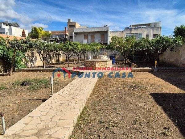 casa indipendente in vendita a Trapani