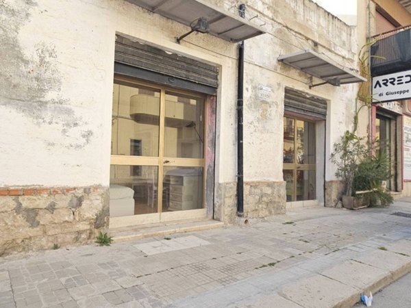 negozio in vendita a Trapani