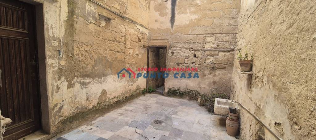 casa indipendente in vendita a Trapani in zona Centro Città