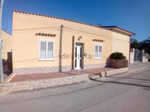 casa indipendente in vendita a Trapani in zona Fulgatore