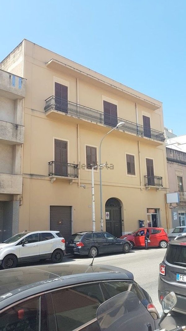 locale commerciale in vendita a Trapani in zona Mockarta