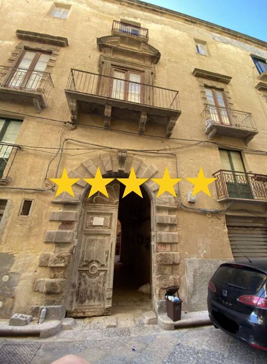 appartamento in vendita a Trapani in zona Città Antica