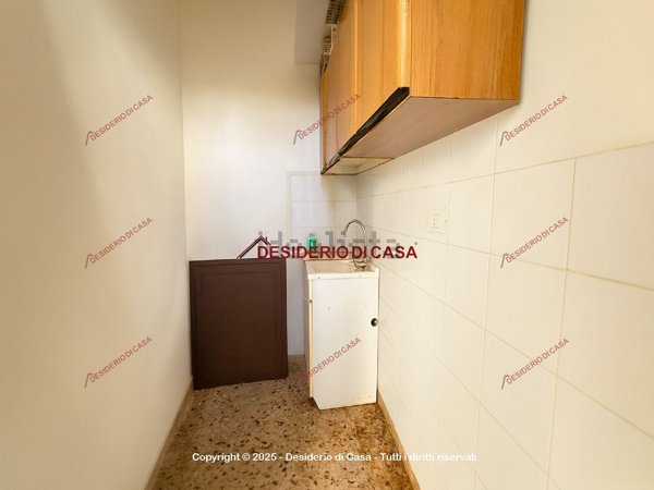 locale di sgombero in vendita a Trapani