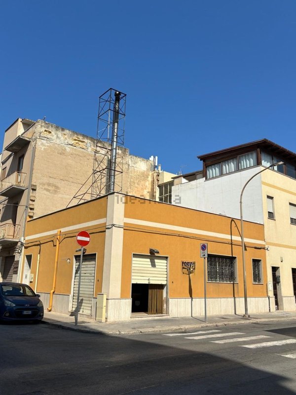 locale commerciale in vendita a Trapani