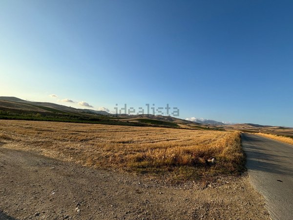 terreno agricolo in vendita a Trapani in zona Fulgatore