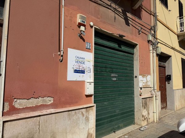 locale commerciale in vendita a Trapani