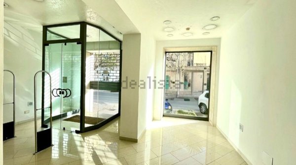 locale commerciale in vendita a Trapani in zona Centro Città