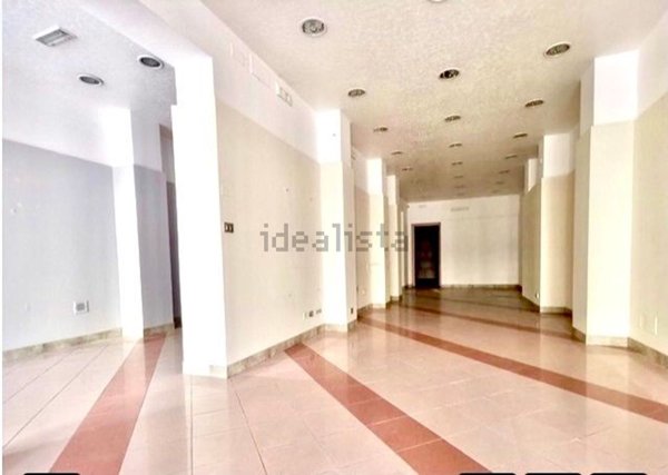 locale commerciale in vendita a Trapani in zona Centro Città