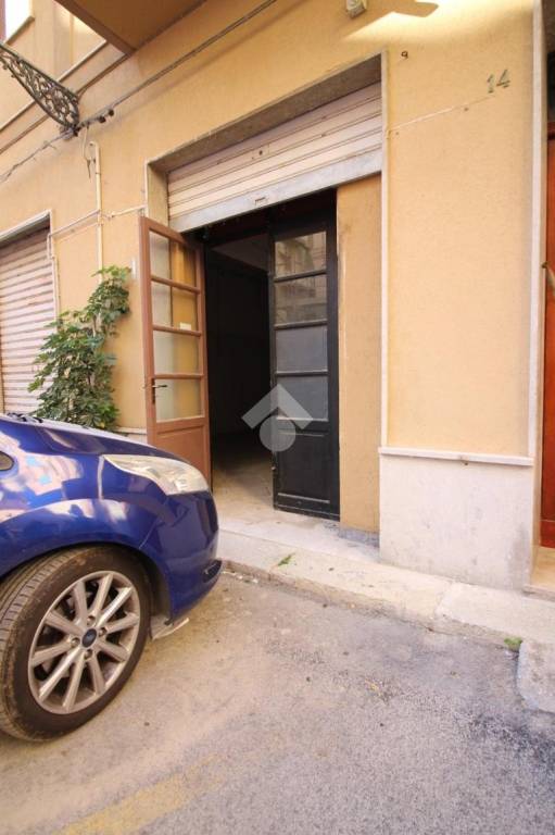 negozio in vendita a Trapani in zona Città Antica