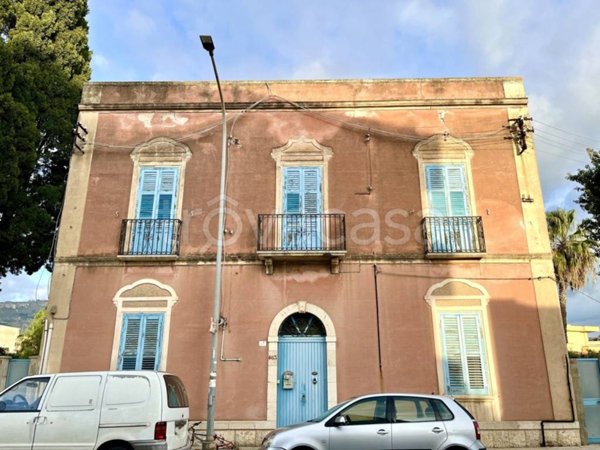 casa indipendente in vendita a Trapani