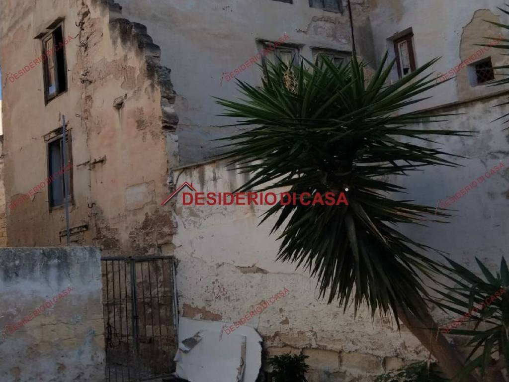 intera palazzina in vendita a Trapani