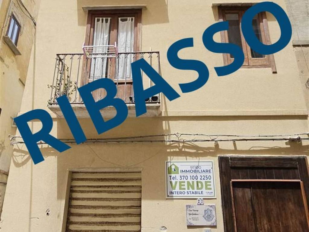 intera palazzina in vendita a Trapani in zona Città Antica