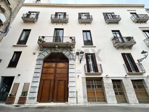 appartamento in vendita a Trapani in zona Città Antica
