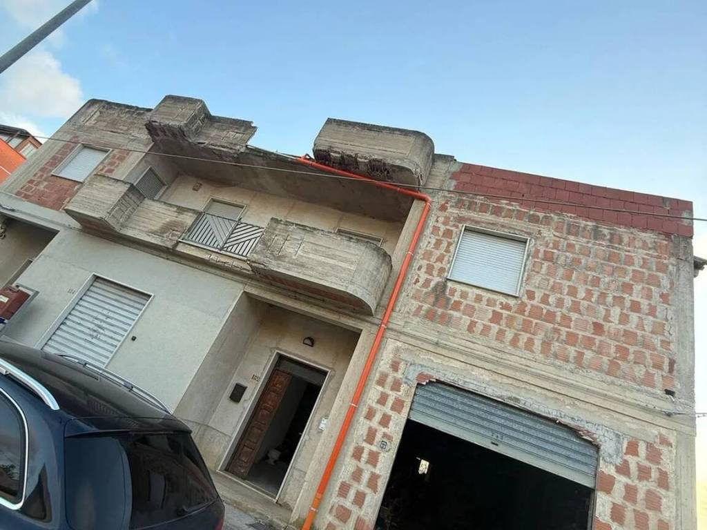 locale commerciale in vendita a Trapani in zona Fulgatore