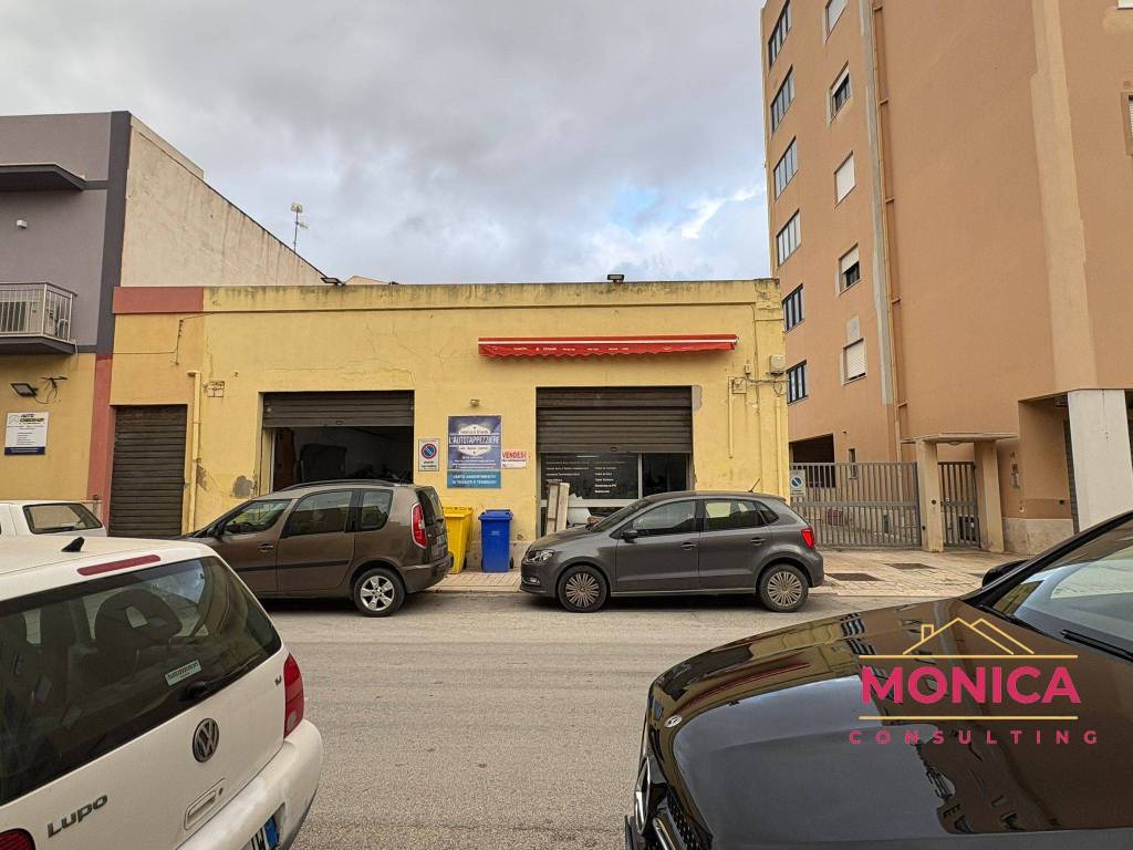locale commerciale in vendita a Trapani